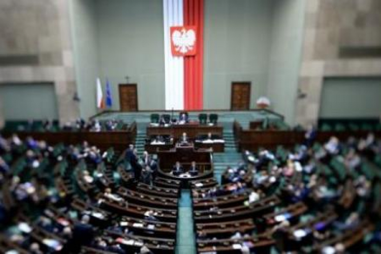 Posłowie na sali obrad podczas posiedzenia Sejmu. Fot. PAP/J. Turczyk 