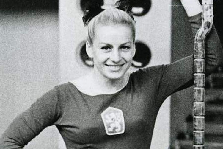 Vera Caslavska. Źródło: Wikimedia Commons