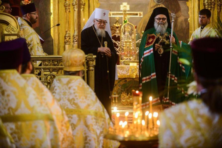Patriarcha antiocheński Jan X (P) i metropolita Sawa w Katedrze św. Marii Magdaleny w Warszawie. Fot. PAP/J. Kamiński
