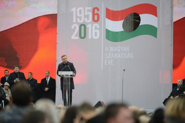 Prezydent Andrzej Duda przemawia podczas obchodów 60. rocznicy rewolucji węgierskiej z 1956 roku w Budapeszcie. Fot. PAP/J. Turczyk