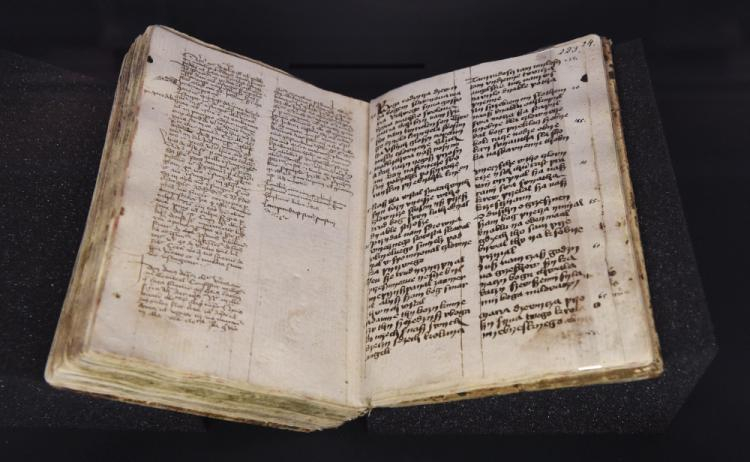 Rekopis "Bogurodzicy" znajdujący się w kodeksie Miscellanea theologica zawierający także inne modlitwy i traktaty teologiczne. Fot. PAP/R. Pietruszka