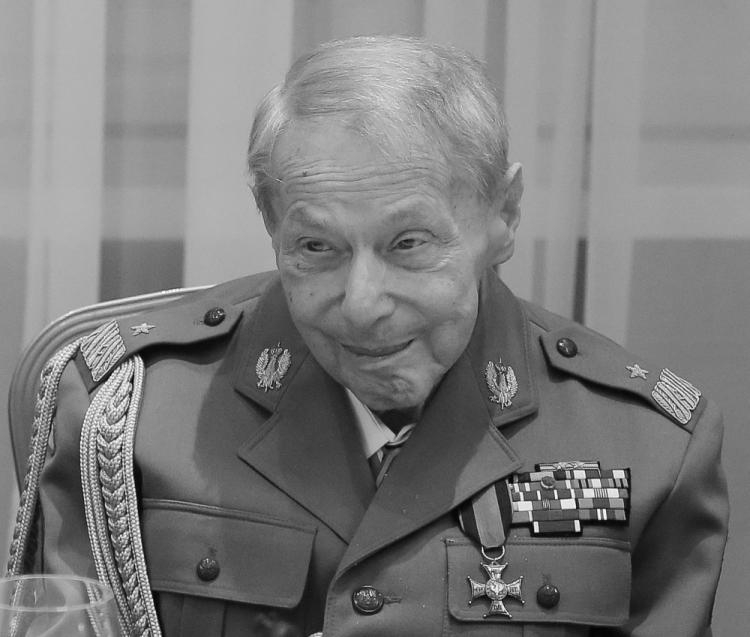 Gen. Janusz Brochwicz-Lewiński, ps. Gryf. 2015 r. Fot. PAP/P. Supernak 