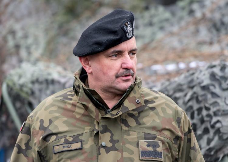 Gen. dyw. Jarosław Mika. Fot. PAP/M. Kulczyński 