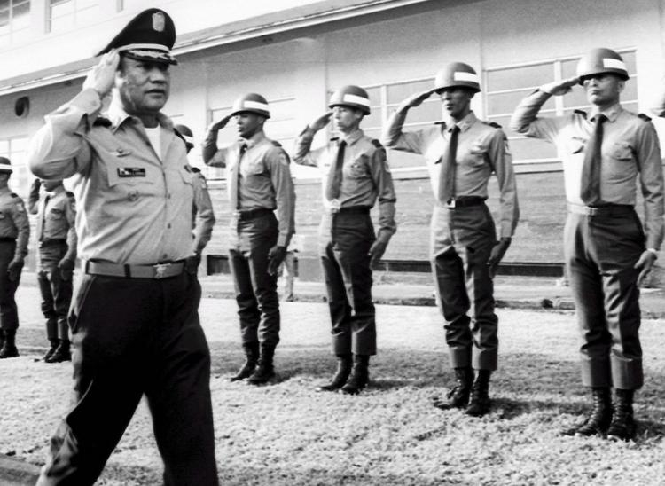 Dyktator Panamy Manuel Noriega (L). Fot. PAP/EPA