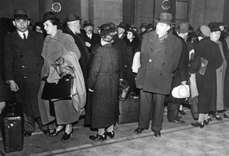 Wypędzenie polskich Żydów z Norymbergii w dniu 28 października 1938 r. Źródło: Bundesarchiv