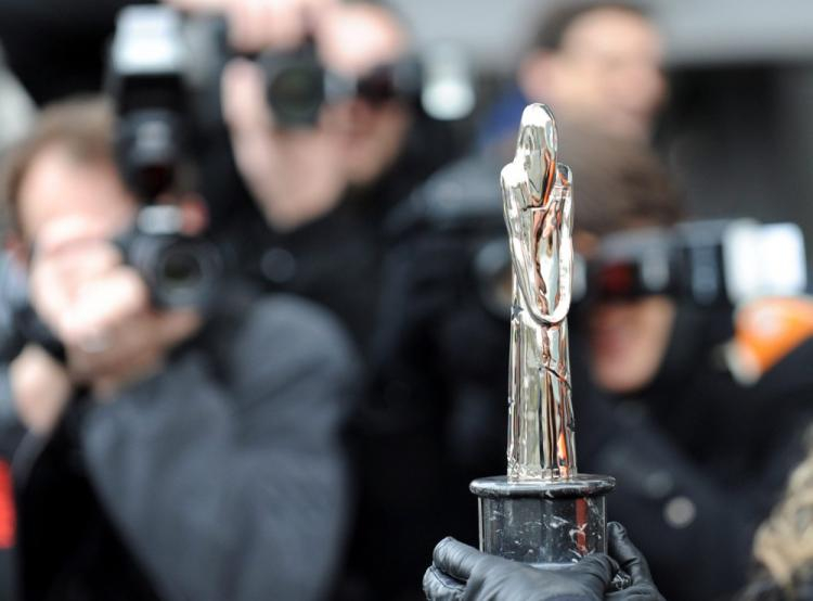 Statuetka Europejskich Nagród Filmowych. Fot. PAP/EPA