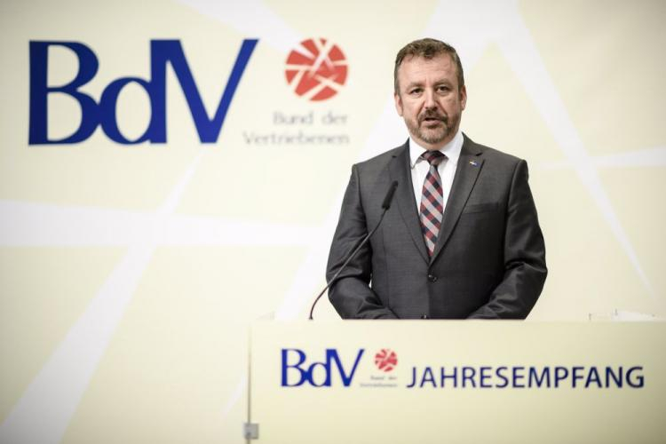 Przewodniczący BdV Bernd Fabritius. Fot. PAP/EPA