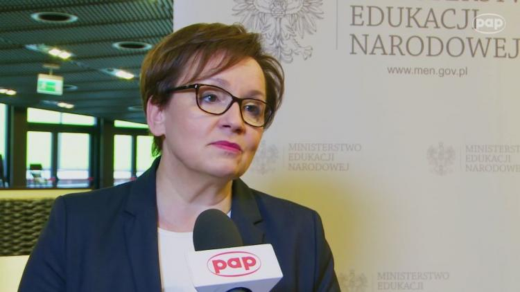 Min. A. Zalewska: pierwszy trudny etap reformy edukacji już za nami. Źródło: Serwis wideo PAP