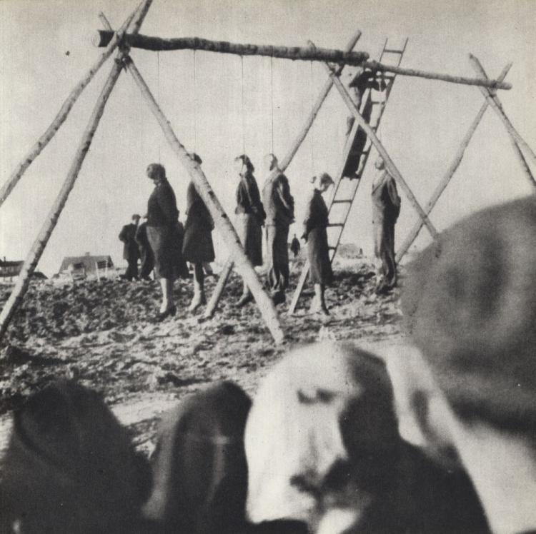 Egzekucja w Rożkach. Źródło: Wikipedia Commons