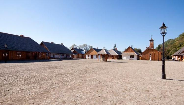 Rynek Galicyjski. Źródło: Skansen w Sanoku