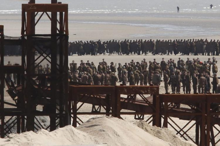 Zdjęcie z planu "Dunkierki" w reżyserii C. Nolana. Fot. PAP/EPA