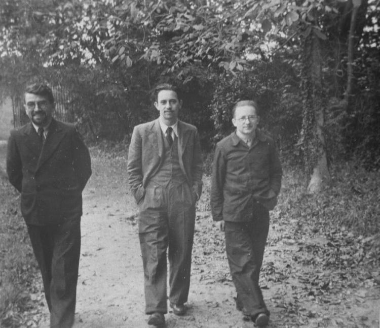  Polscy matematycy z Uniwersytetu Poznańskiego, od lewej: Henryk Zygalski, Jerzy Różycki i Marian Rejewski, którzy w 1932 roku złamali szyfr Enigmy, najważniejszej maszyny szyfrującej używanej przez hitlerowskie Niemcy. Fot. PAP/Reprodukcja
