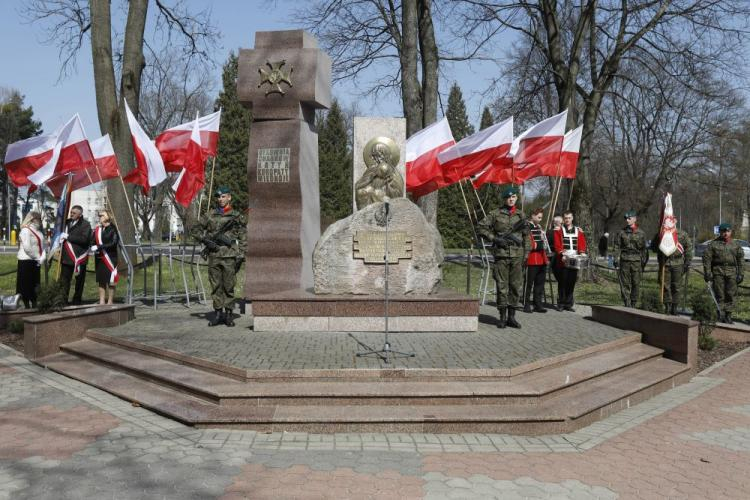 Obchody 78. rocznicy Zbrodni Katyńskiej przed Pomnikiem Katyńskim w Białymstoku. Fot. PAP/A. Reszko