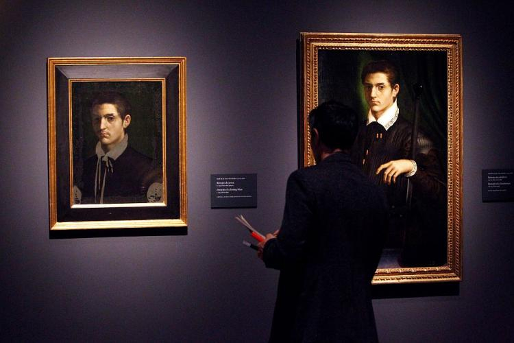 „Portret młodego mężczyzny” Daniele da Volterra na wystawie "In lapide depictum" w muzeum w Prado. Fot. PAP/EPA