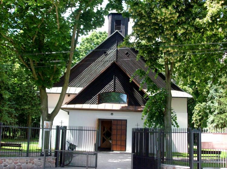 Wieczernik na Mariankach, gdzie znajduje się grób S. Papczyńskiego. Źródło: Sanktuarium Świętego Stanisława Papczyńskiego