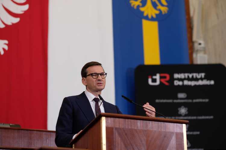 Premier Mateusz Morawiecki podczas otwarcia wystawy "Powstania Śląskie" w Katowicach. Fot. PAP/A. Grygiel