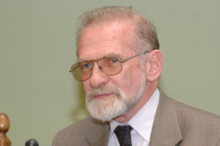 Bronisław Geremek. Fot. PAP/L. Wawrynkiewicz