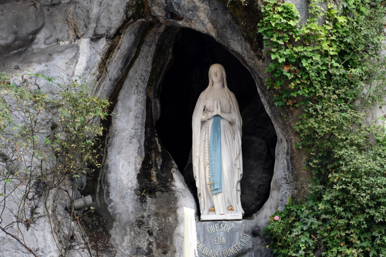 Sanktuarium Matki Bożej w Lourdes. Fot. PAP/M. Bielecki