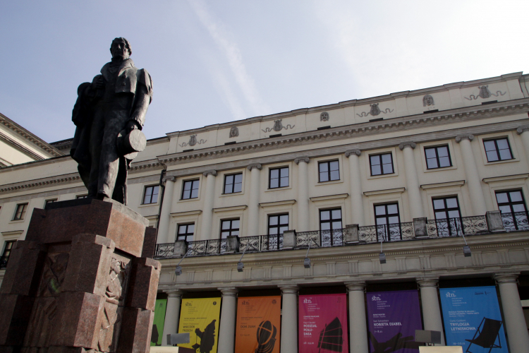 Budynek Teatru Narodowego w Warszawie. Fot. PAP/T. Gzell