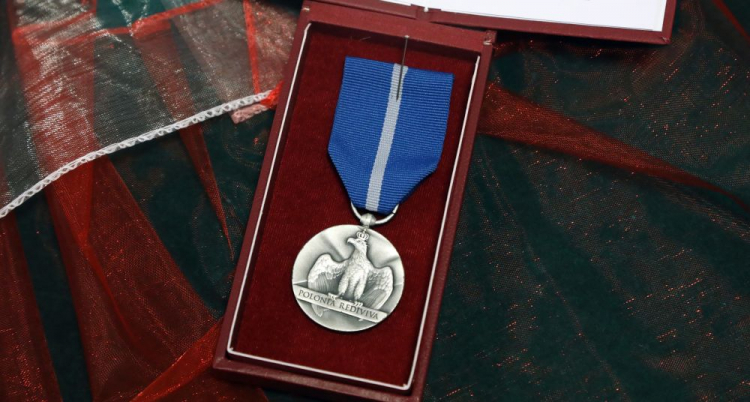 Medal Stulecia Odzyskanej Niepodległości. Fot. PAP/A. Reszko
