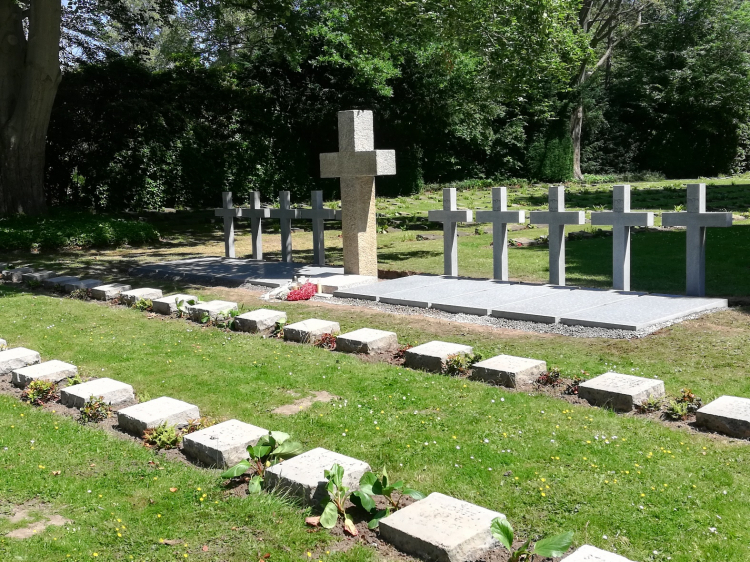 Polska kwatera na cmentarzu Ohlsdorf w Hamburgu. Źródło: MKiDN