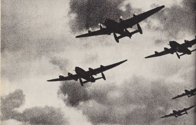 Avro Lancastery 300. Dywizjonu Bombowego „Ziemi Mazowieckiej”. Źródło: Wikimedia Commons