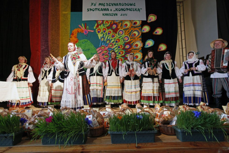 15. Międzynarodowe Spotkania z Konopielką. Knyszyn, 2016 r. Fot. PAP/A. Reszko