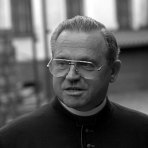 Ks. Henryk Jankowski. Fot. PAP