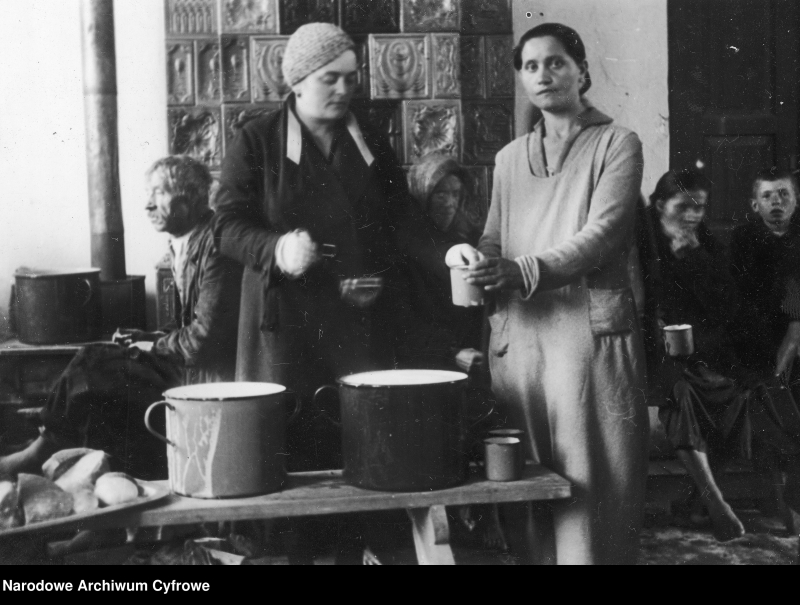 Kuchnia dla bezrobotnych w Wojniczu. Fot. Narodowe Archiwum Cyfrowe
