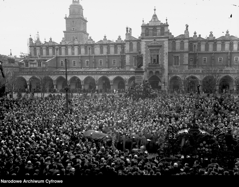 Kraków, 1936 r. Pogrzeb marszałka Sejmu Ignacego Daszyńskiego. Fot. Narodowe Archiwum Cyfrowe