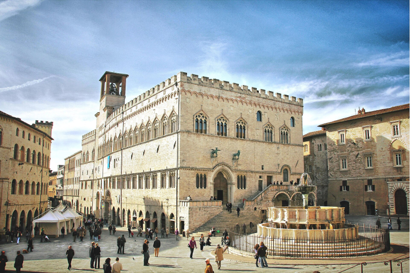 Perugia - stolica Umbrii. Fot. Greymouser, CC BY-SA 3.0 <https://creativecommons.org/licenses/by-sa/3.0>, via Wikimedia Commons