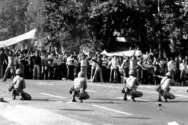 Demonstracja 7 września 1978 r. (Czarny Piątek). Fot. http://sajed.ir/upload/Topic/66241.jpg, Public domain, via Wikimedia Commons