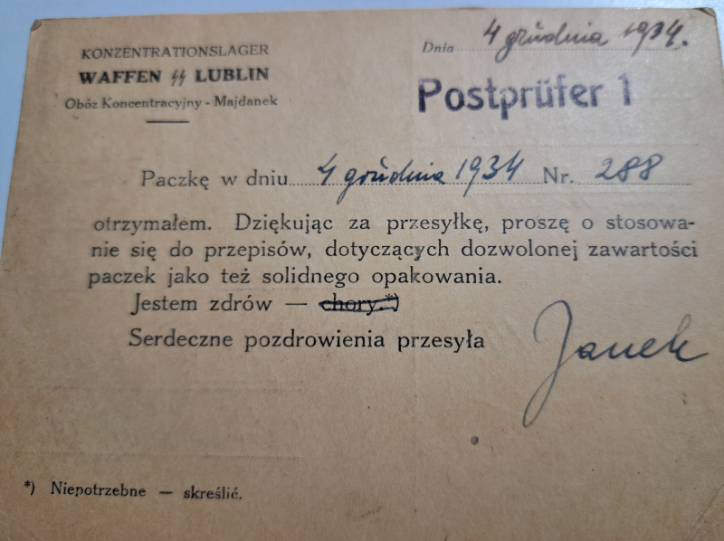 Poświadczenie otrzymania paczki - pamiątka po Janie Nowaku, więźniu obozu koncentracyjnego na Majdanku. Fot. PAP