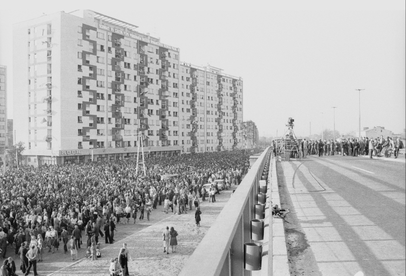 Częstochowa 11.10.1976 r. Otwarcie nowej arterii Warszawa – Katowice, popularnie zwanej gierkówką. Fot. Adam Urbanek (PAP) 