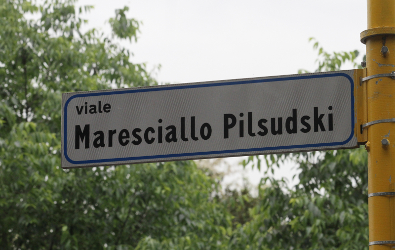 Ulica marszałka Piłsudskiego w Rzymie. PAP/Jacek Bednarczyk