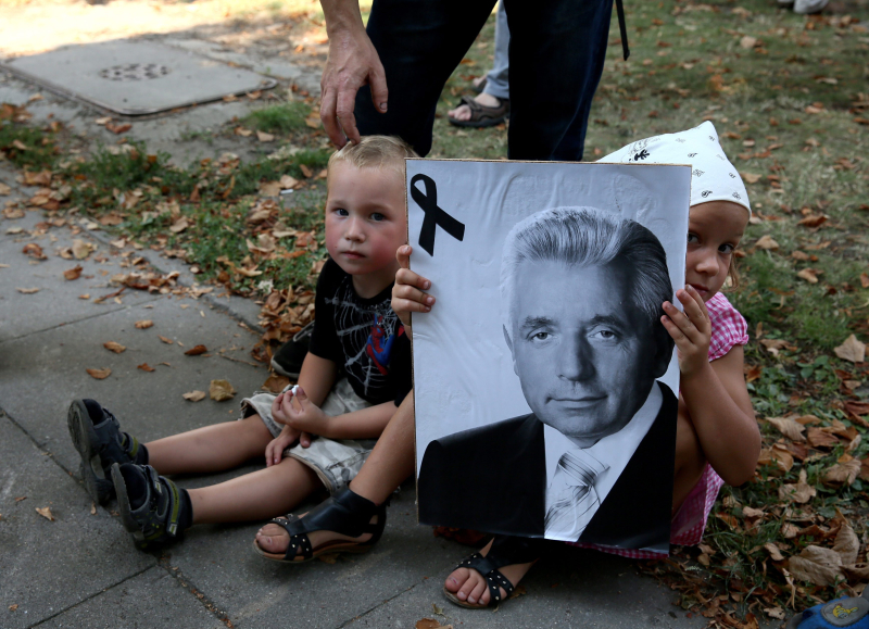 Warszawa, 9.08.2015 r. Marsz Pamięci Andrzeja Leppera na ulicach Warszawy. Fot. PAP/Tomasz Gzell