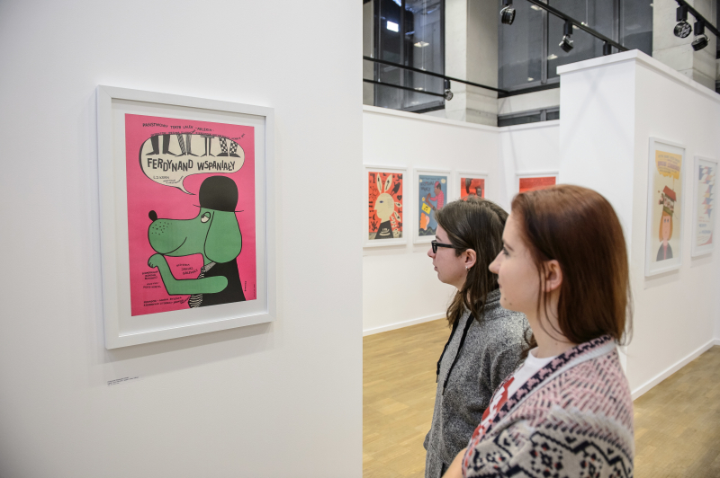 Wystawa "Bohdan Butenko: Plakaty" w Centrum Spotkania Kultur w Lublinie w 2017 r. Fot. PAP/Wojciech Pacewicz