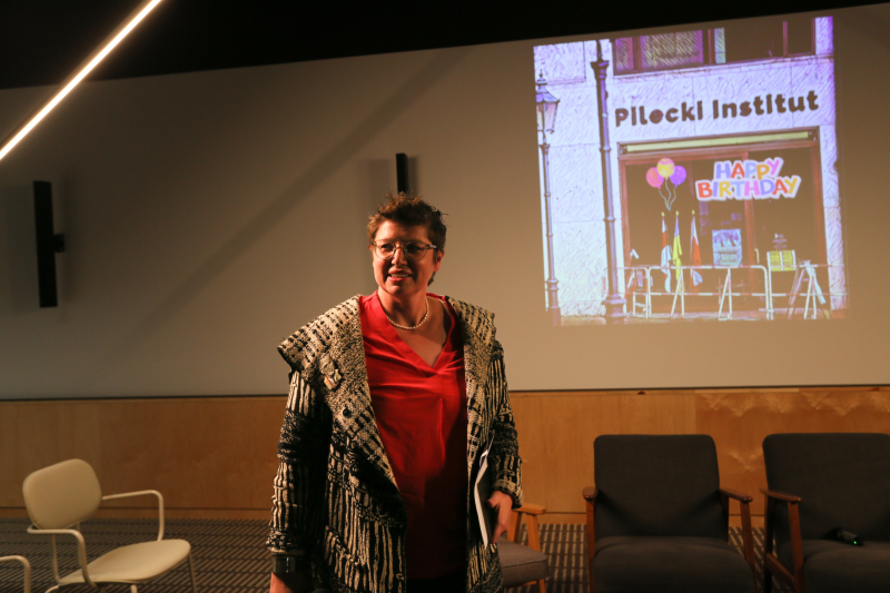 Kierownik oddziału Instytutu Pileckiego w Berlinie Hanna Radziejowska podczas otwarcia wystawy "Witold Pilecki. W oporze przeciwko Hitlerowi i Stalinowi" w Instytucie Pileckiego w Berlinie, 29 września 2023 r. Fot. PAP/Lech Muszyński