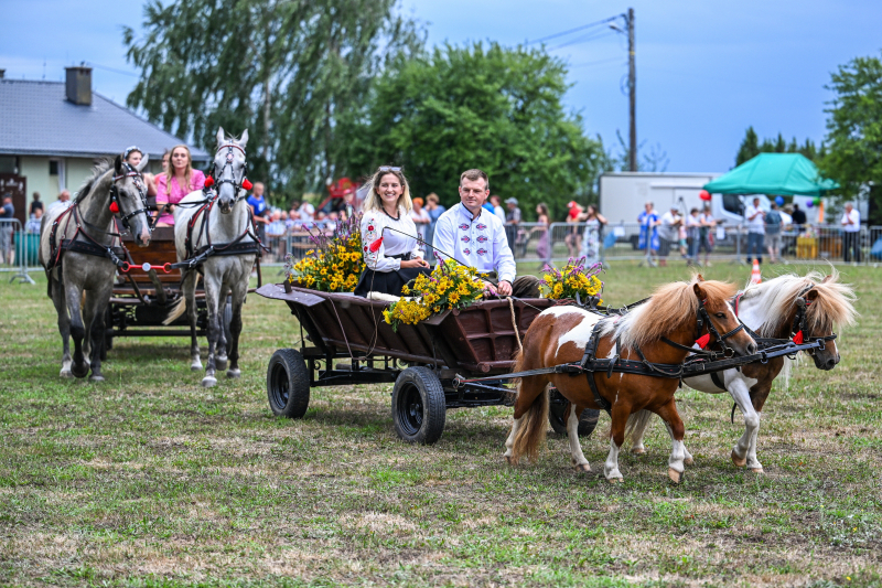 Zlot furmanek w Furmanach. Fot. PAP/Darek Delmanowicz