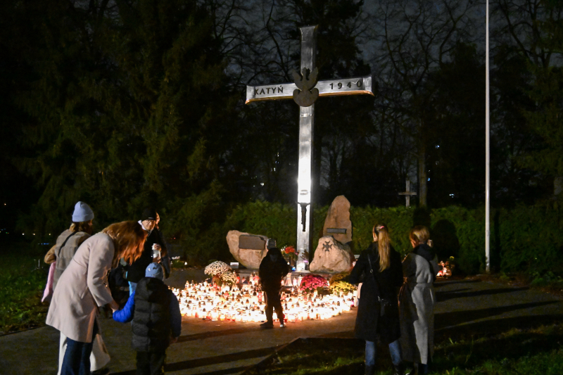 Cmentarz Centralny w Szczecinie. Fot. PAP/Marcin Bielecki