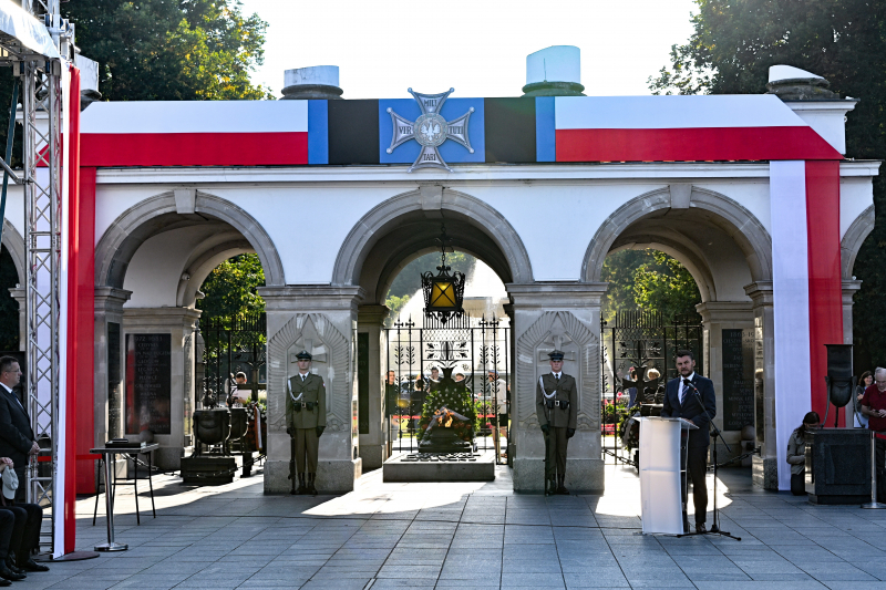 Warszawa, 01.09.2025. Obchody Dnia Weterana Walk o Niepodległość RP przy Grobie Nieznanego Żołnierza na pl. Piłsudskiego w Warszawie, 1 bm. (aldg) PAP/Radek Pietruszka