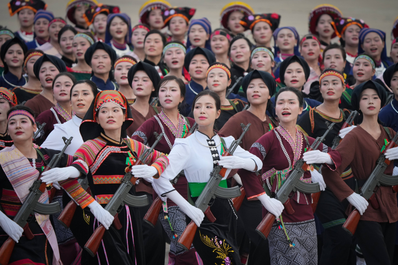 Parada z okazji 80. rocznicy niepodległości w Hanoi, Wietnam, 2 września 2025 r. Fot. EPA/Vincent Thian / POOL Dostawca: PAP/EPA.