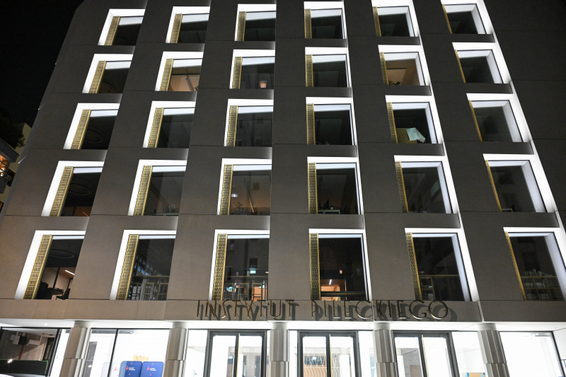 Siedziba Instytutu Pileckiego przy ulicy Siennej w Warszawie. Fot. PAP/Radek Pietruszka