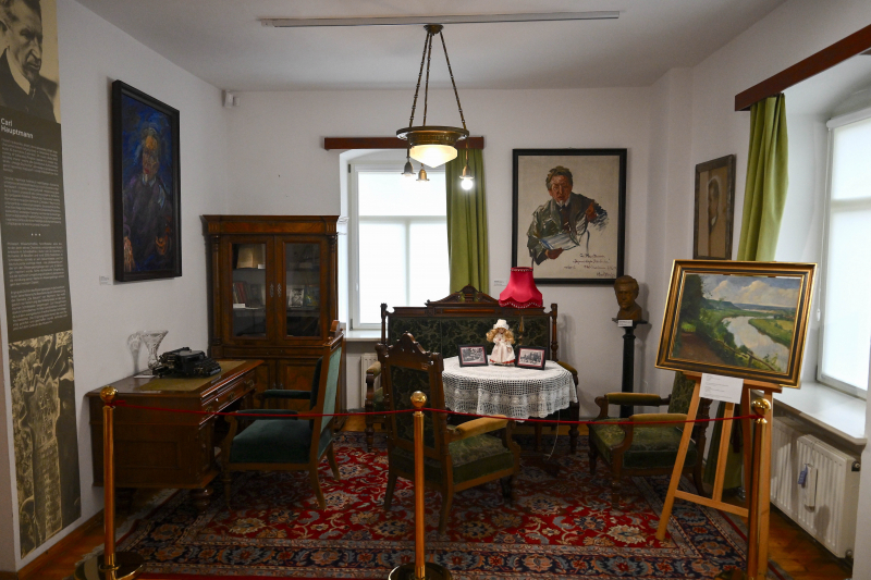 Dom Carla i Gerharta Hauptmannów (obecnie Oddział Muzeum Karkonoskiego) w Szklarskiej Porębie. Fot. PAP/Maciej Kulczyński