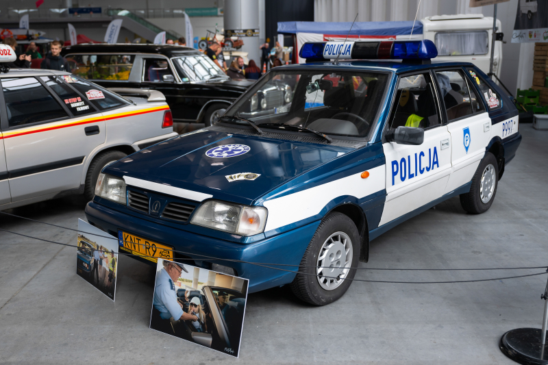 Retro Motor Show 2026 na terenie MTP w Poznaniu. Fot. PAP/Jakub Kaczmarczyk