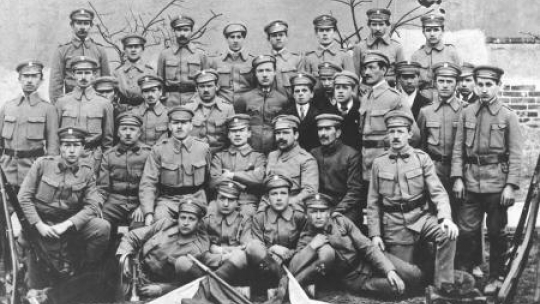 Członkowie Związku Strzeleckiego. Fot. NAC