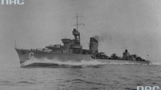 Niszczyciel ORP "Grom" na morzu. 1937 r. Fot. NAC