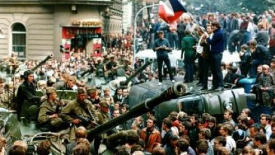 Praga. 21.08.1968. Fot. PAP/CTK/L. Hajsky