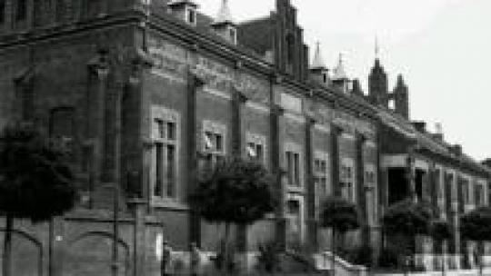 Siedziba Towarzystwa Gimnastycznego "Sokół" w Krakowie. Lata 1919-1939. Fot. NAC