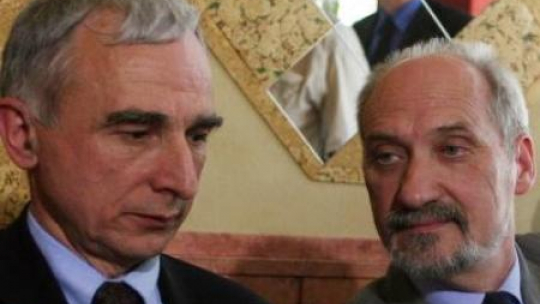 Piotr Naimski i Antoni Macierewicz. Fot. PAP/T. Gzell